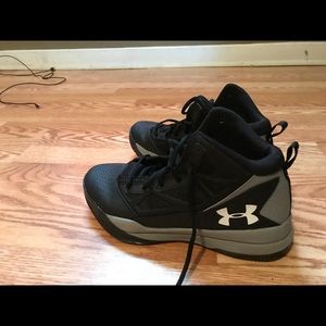 Underarmer shoes